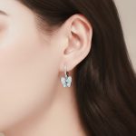 ⁦حلق فراشة زرقاء فضة أصلية 925 بتصميم أنثوي راقٍ⁩ - الصورة ⁦2⁩