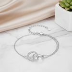 اسورة فضة 925 بتصميم دائرتين متداخلتين وقلب