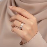 ⁦خاتم فضة 925 بتصميم أوراق الشجر الأنيق قابل للتعديل⁩ - الصورة ⁦2⁩