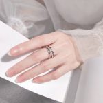 ⁦خاتم فضةفاخر بتصميم ثلاثي الدوائر مرصع زركون لامع مقاس قابل للتعديل⁩ - الصورة ⁦2⁩